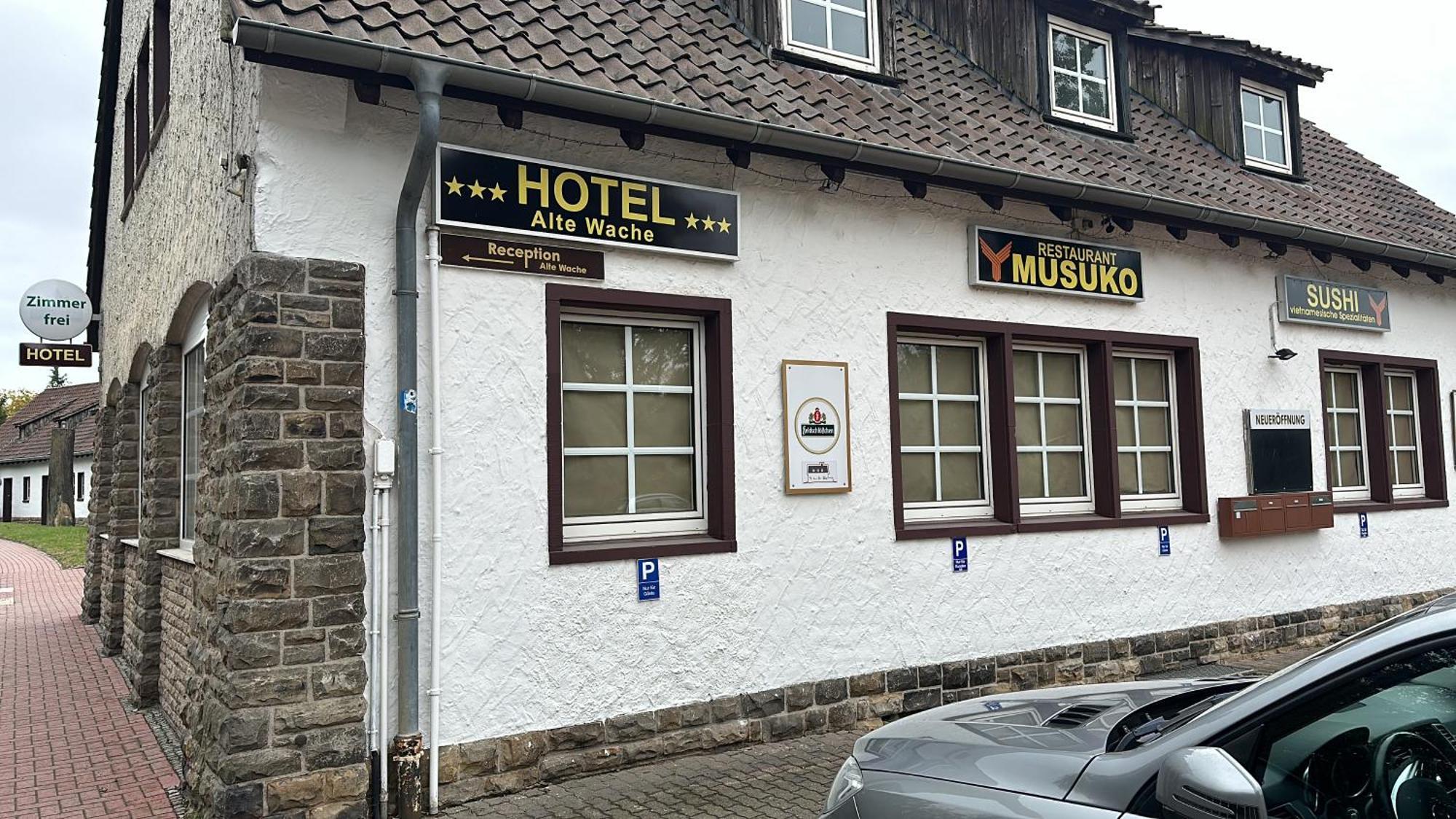 Hotel Alte Wache Mariental Экстерьер фото