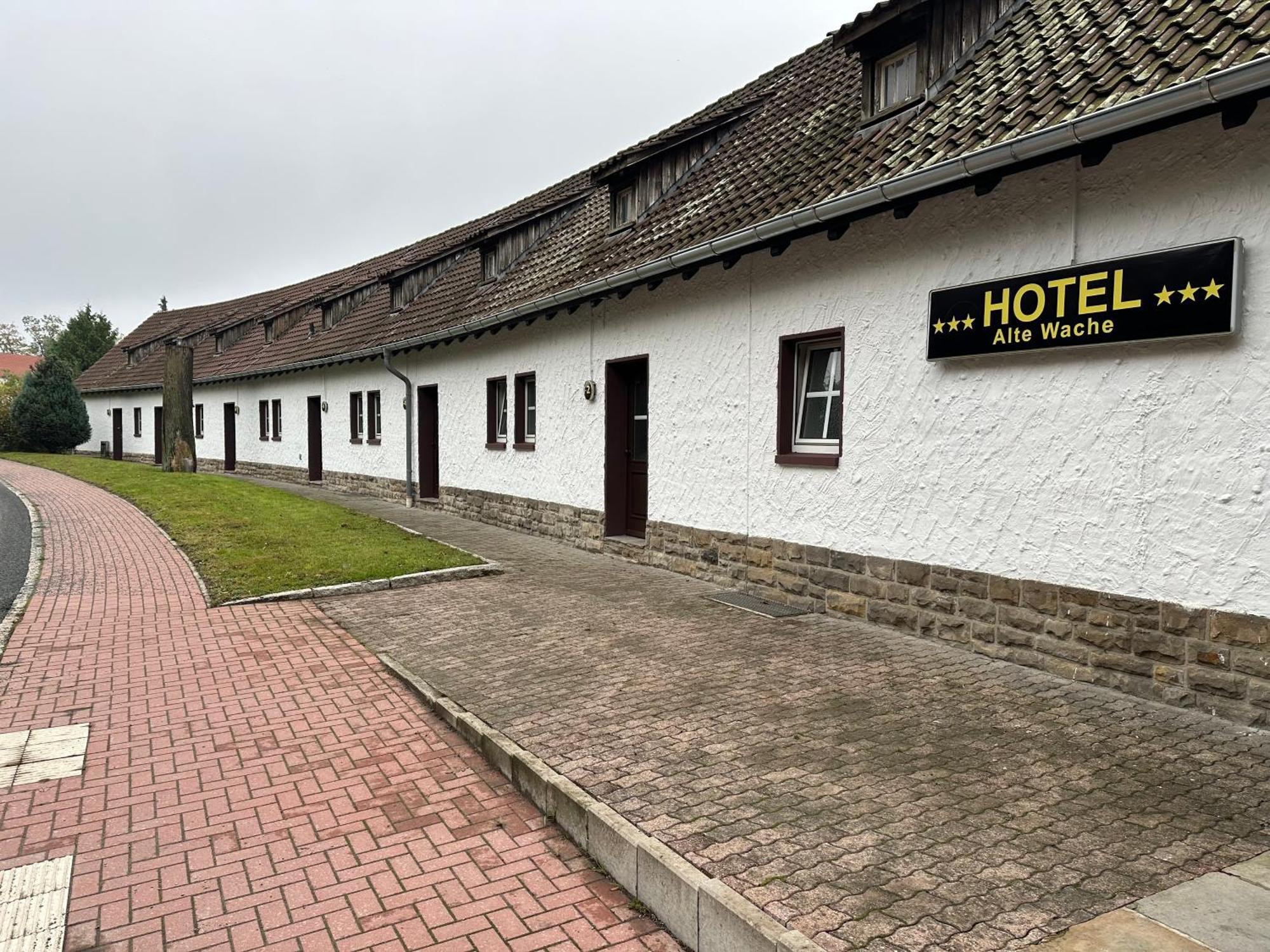 Hotel Alte Wache Mariental Экстерьер фото