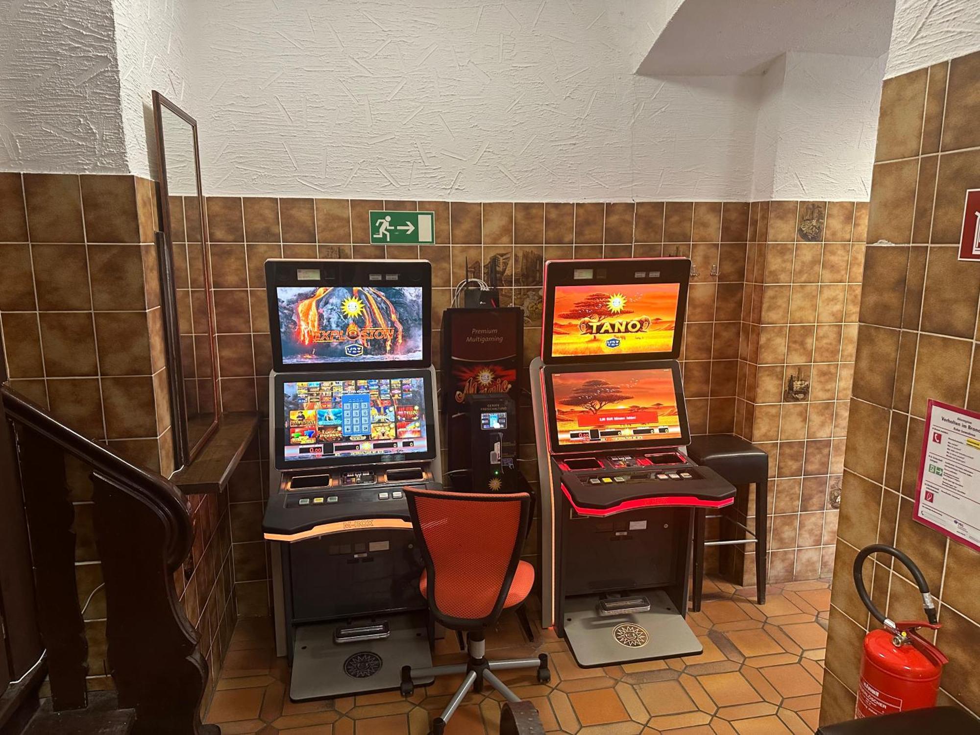 Hotel Alte Wache Mariental Экстерьер фото